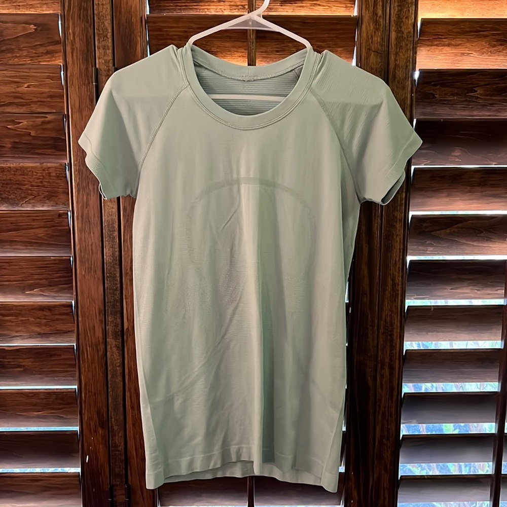 Lululemon Swiftly Tech short sleeve